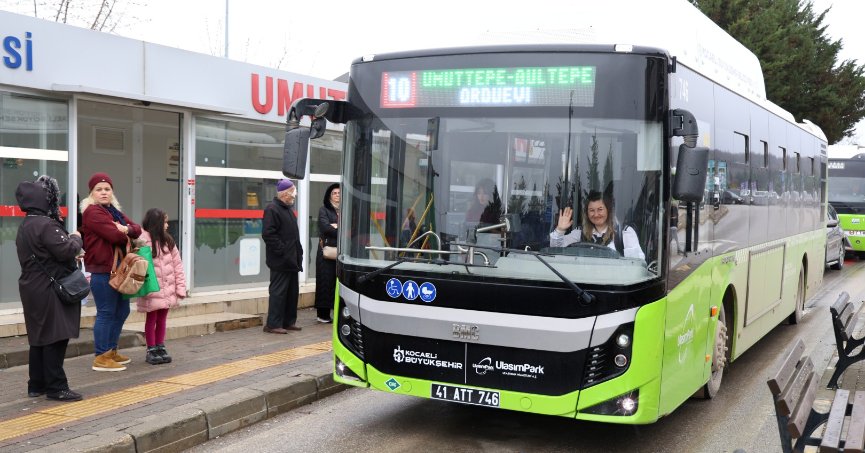 Kadın sürücüler ulaşıma güç kattı