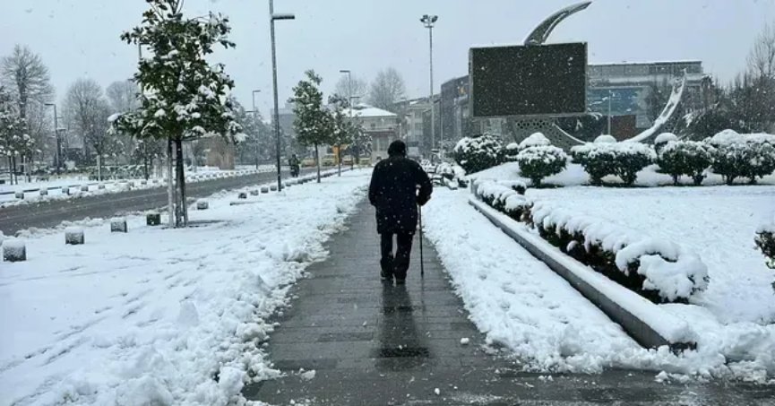 Kocaeli’de kar nedeniyle eğitime 1 gün ara