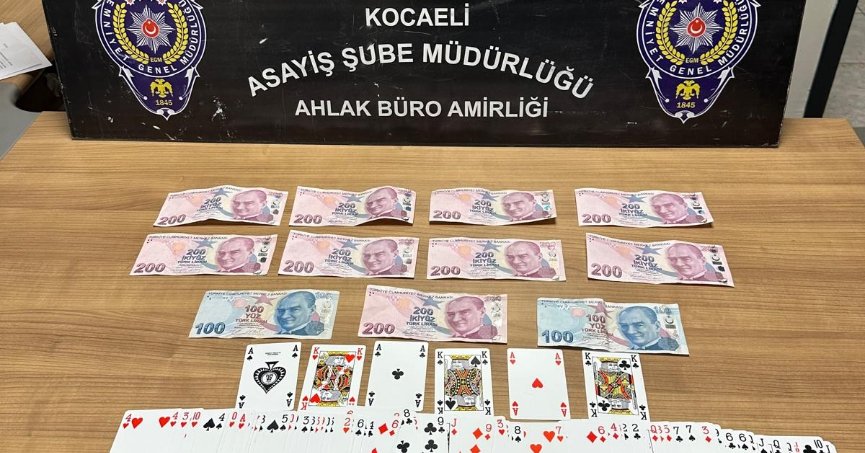 Kumar oynayan 3 kişiye 34 bin 812 lira ceza
