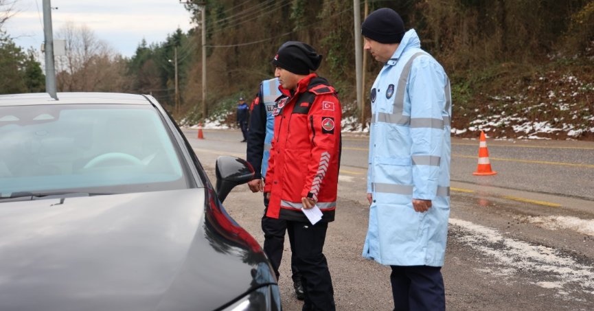 Ekiplerden güvenli sürüş bilgilendirmesi