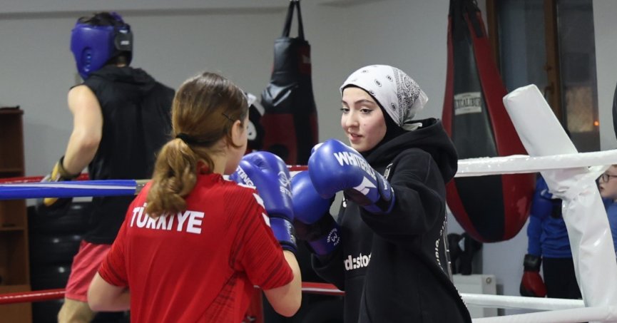 Çocuklar kışı  sporla geçiriyor