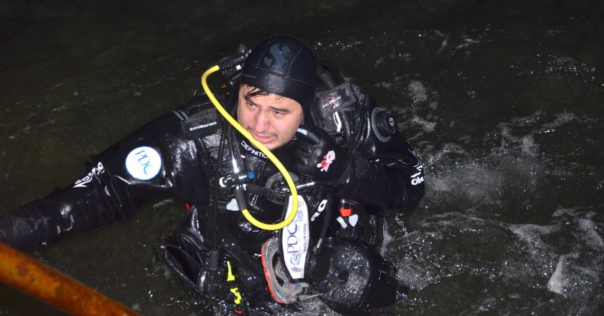 Dünya rekoru için  dalış yapacak