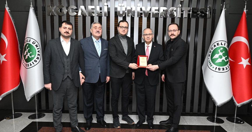 Erzurumlular Vakfı’ndan Rektör Cantürk’e ziyaret