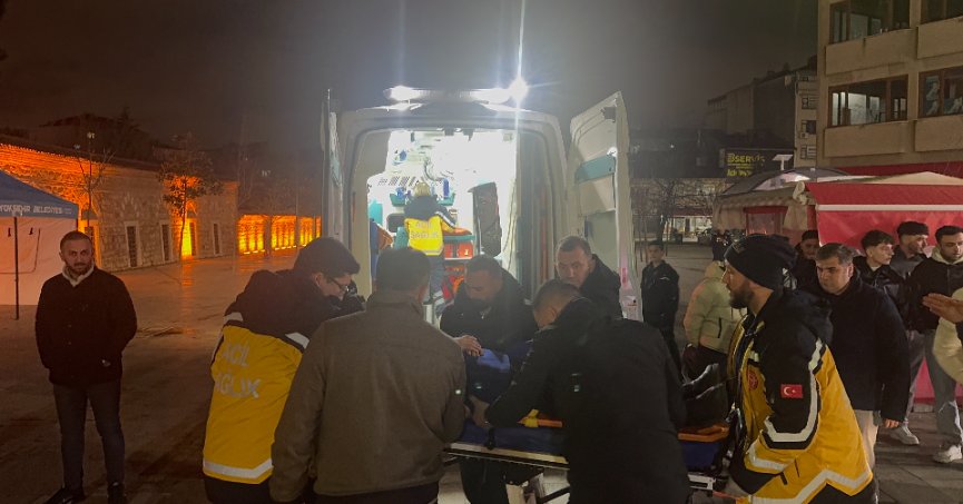 Scooter otomobile çarptı: 1 yaralı