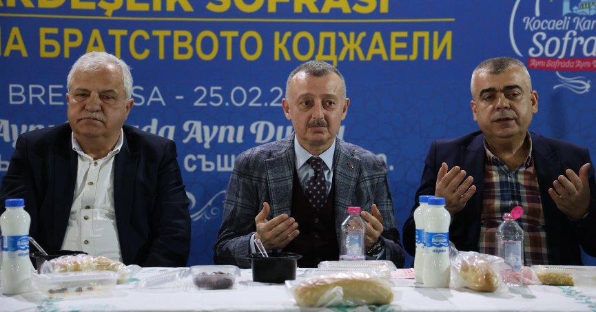 Büyükakın, “kardeşlik sofrasında” iftar yaptı