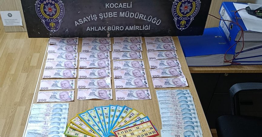 Kumar oynayan 8 kişiye 92 bin 832 lira ceza