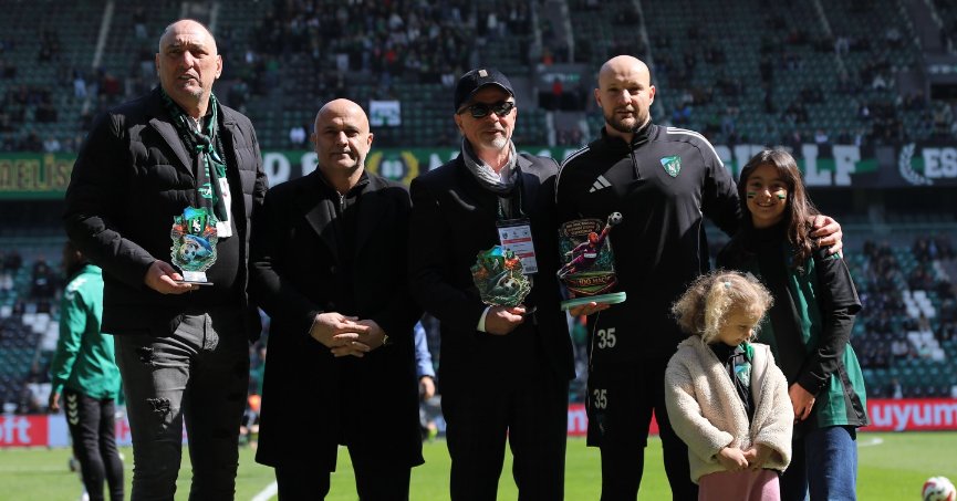 Efsane kalecilerimiz gururlandı