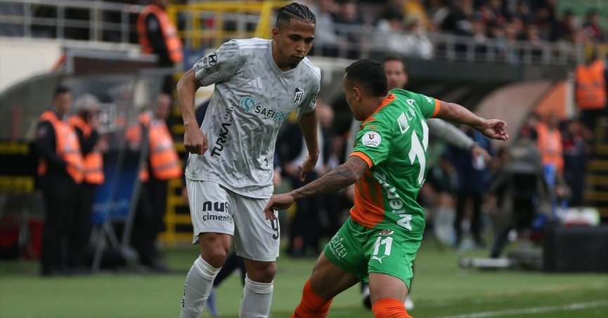 Kocaelispor yerini korudu