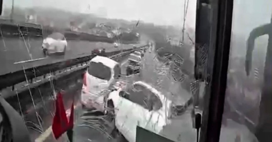 5 aracın karıştığı kazada 8 yaralı