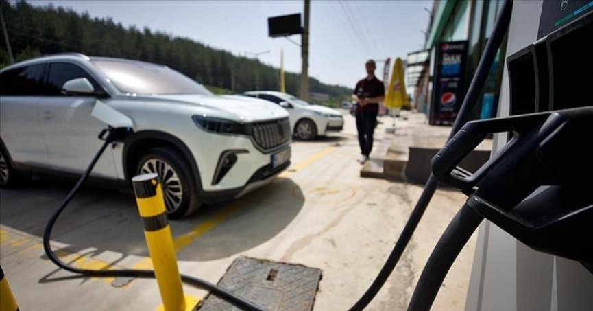 Yollardaki elektrikli otomobil sayımız 400 bine yakın