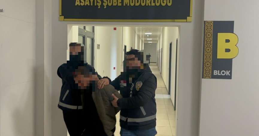 Alkol masasında bıçaklı cinayet