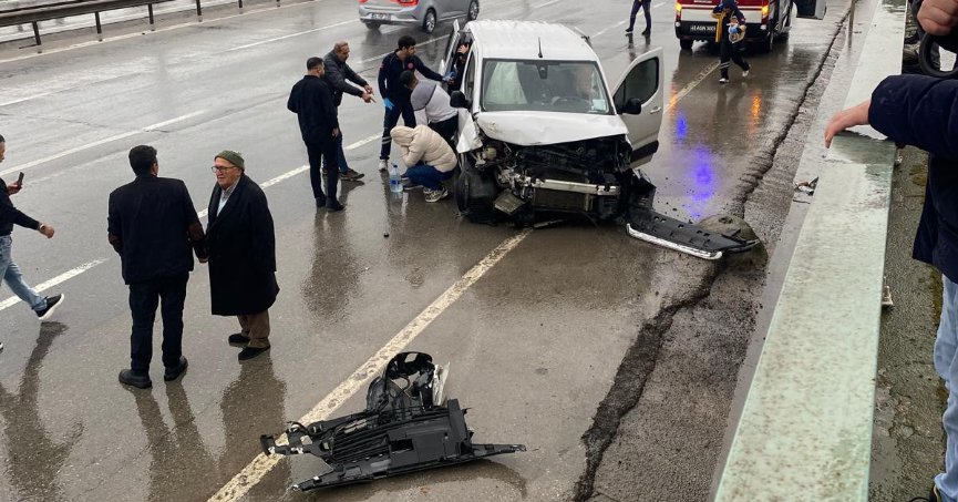 Zincirleme kazada 3 kişi yaralandı