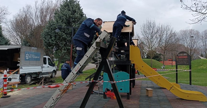Sekapark’taki oyun alanlarına bakım