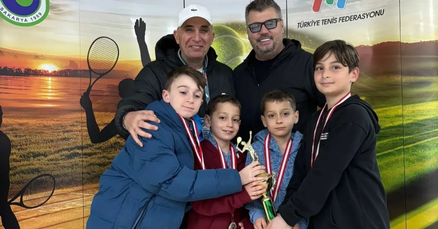 İzmitli raketler Sakarya’yı salladı