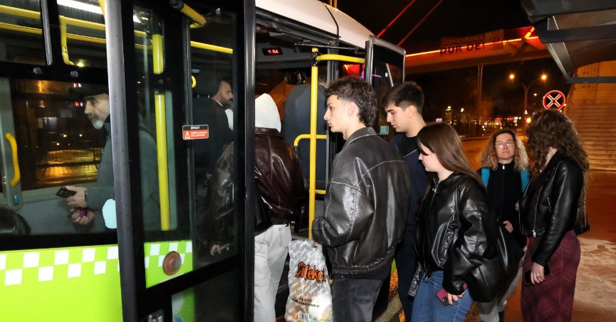 Büyükşehir’in gece seferlerine yoğun ilgi