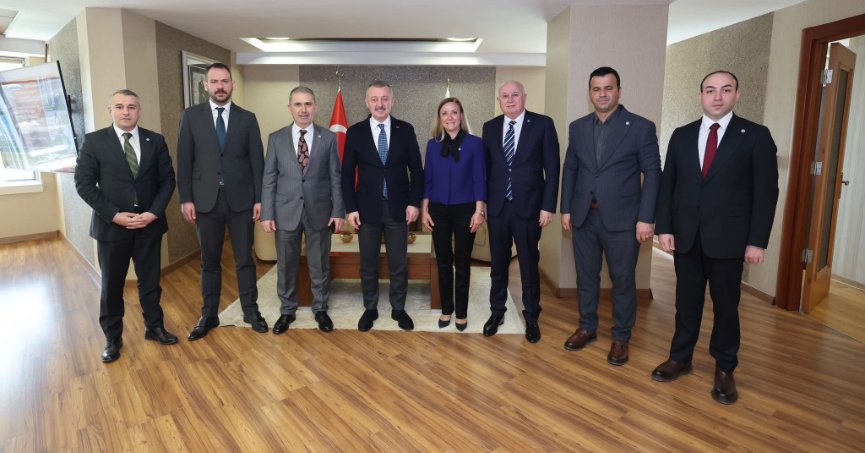 İYİ Parti’den Büyükakın’a ziyaret