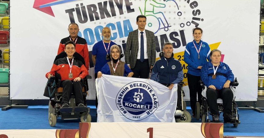 Kağıtspor başarıya ambargo koydu