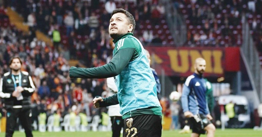 Ahmet Oğuz'dan taraftara övgü