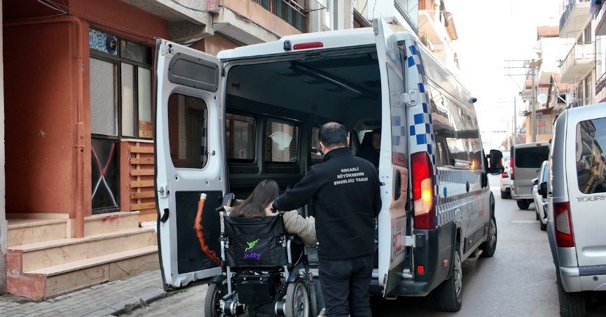 Engelsiz Taksi hayallere taşıdı