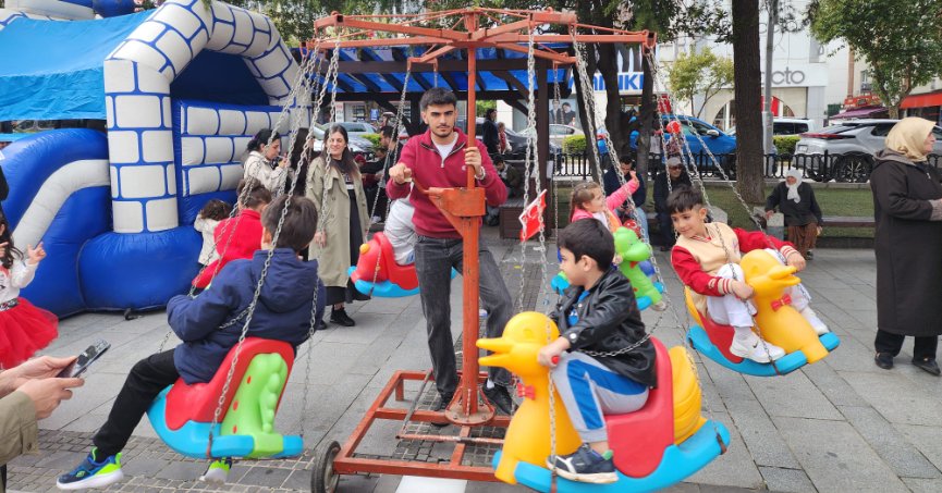 Anıtpark’ta eğlence doruklarda yaşandı