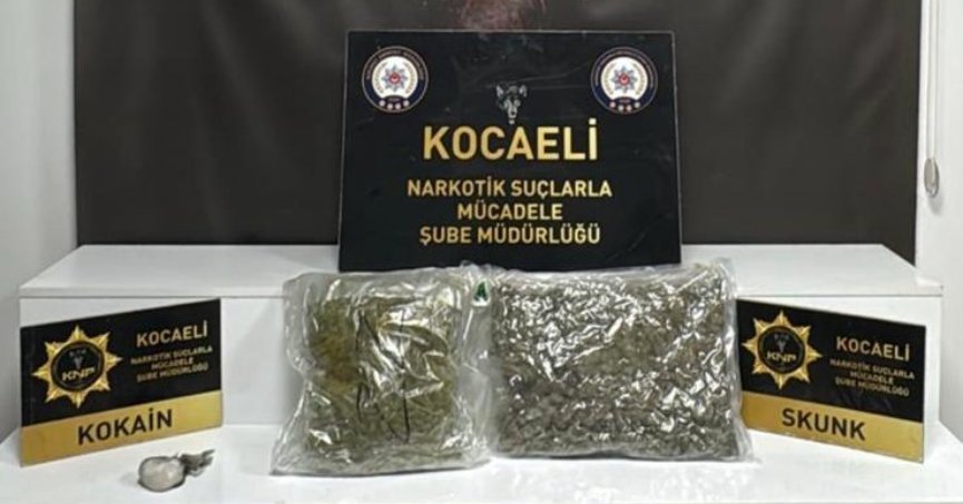 Araçta 2 kilo uyuşturucu ele geçirildi