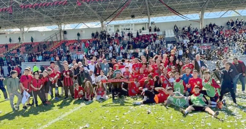 Gölcükspor final biletini aldı