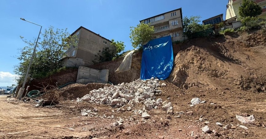 İzmit Belediyesi yüklenici firmayı suçladı