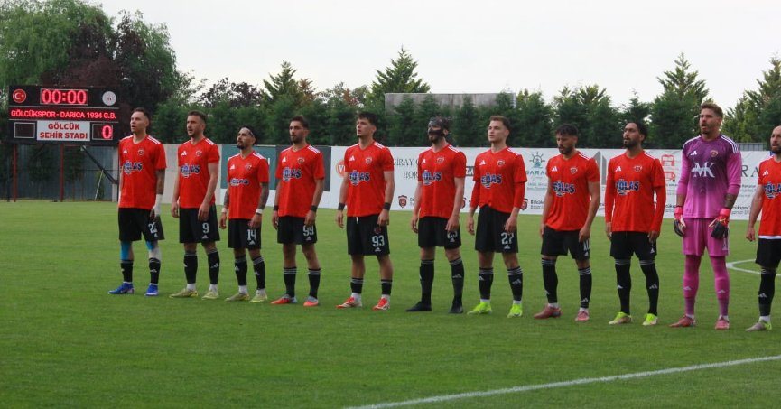 Gölcükspor final için sahaya çıkıyor