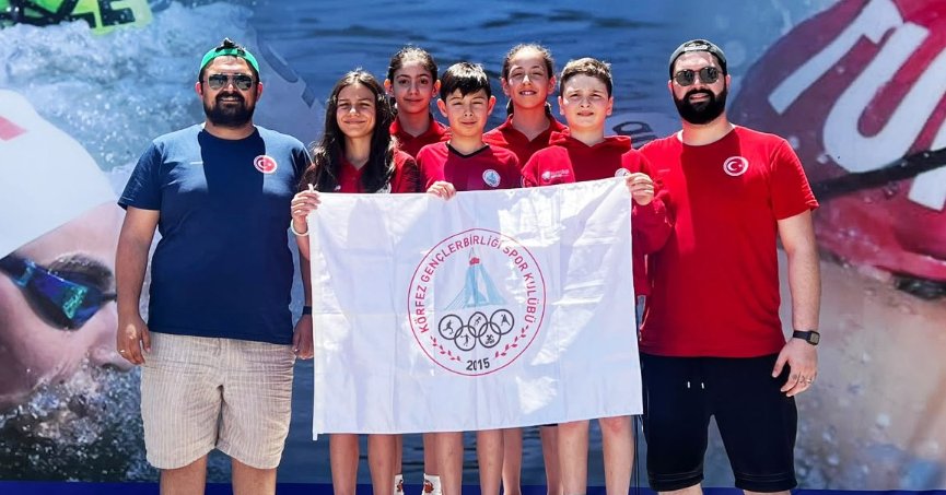 Körfezli yüzücüler milli takıma seçildi