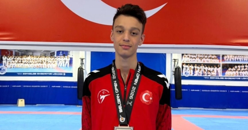 Kağıtspor’un milli gururları sahne alıyor