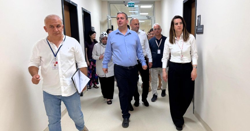 Gölcük Necati Çelik Devlet Hastanesinde bina turu gerçekleştirildi
