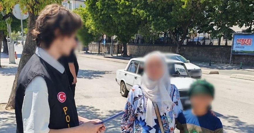 Çocukların güvenliği için polis ekipleri sahada