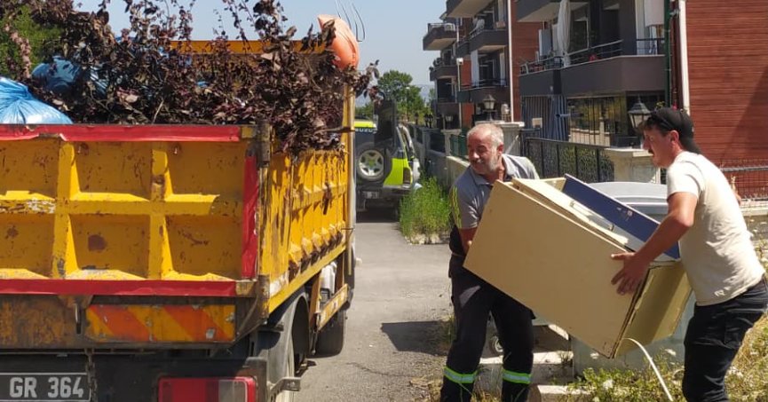 Ekiplerin kaba atık mesaisi sürüyor