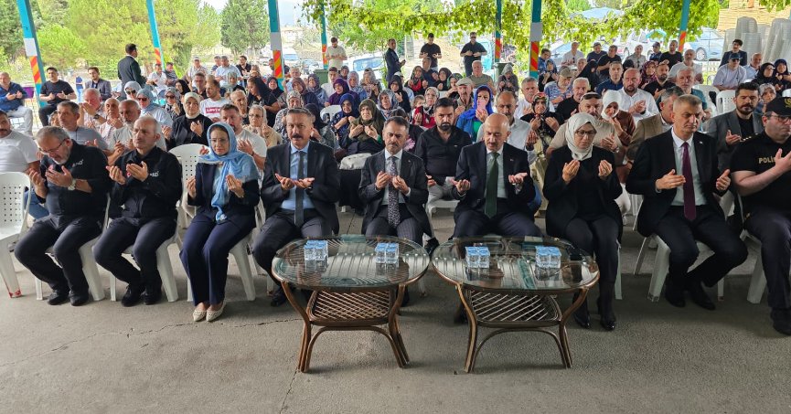 17 Ağustos Mezarlığı’nda anma töreni