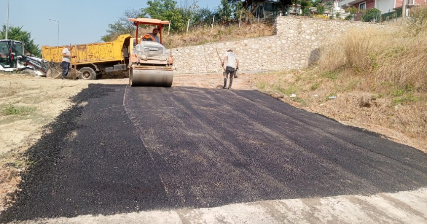 Yollarda asfalt yama çalışması