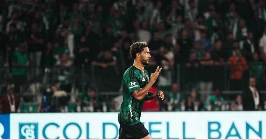 Florian Ayé’den mesaj var