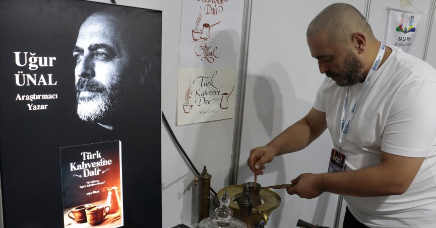 Kahvenin hikayesi Kitap Fuarı’na taşındı