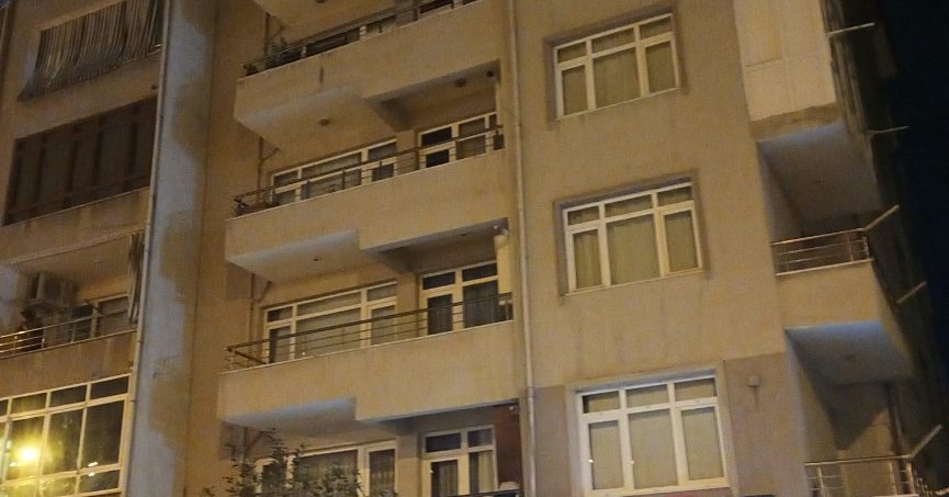 7 katlı bina tedbiren boşaltıldı