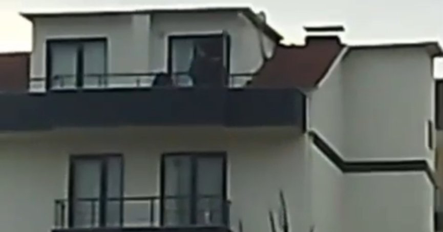 FETÖ üyesi saklandığı çatıda yakalandı