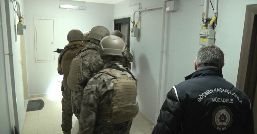 Kocaeli merkezli 3 ilde göçmen kaçakçılığı operasyonu