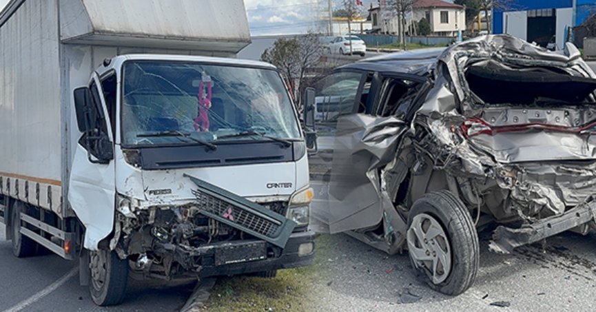 Kamyonun çarptığı araç hurdaya döndü: 1 yaralı