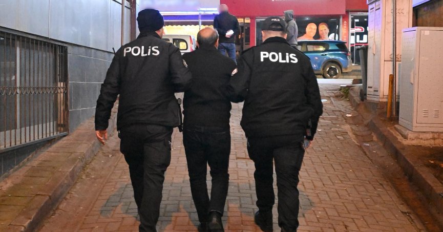 2 firari hükümlü kumar oynarken yakalandı