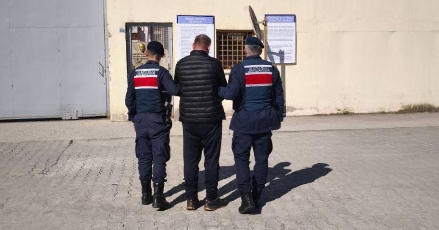 11 yıl 3 ay hapisle aranıyordu, yakalandı