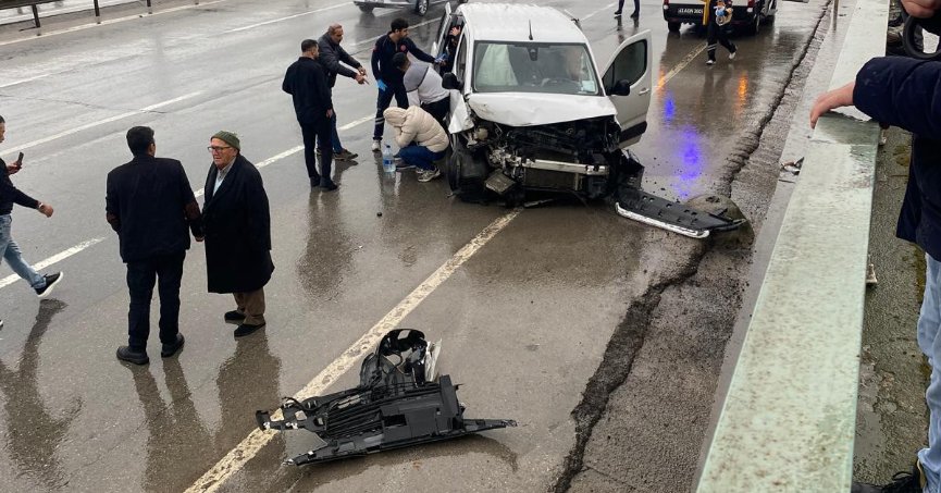 Zincirleme kazada 3 kişi yaralandı