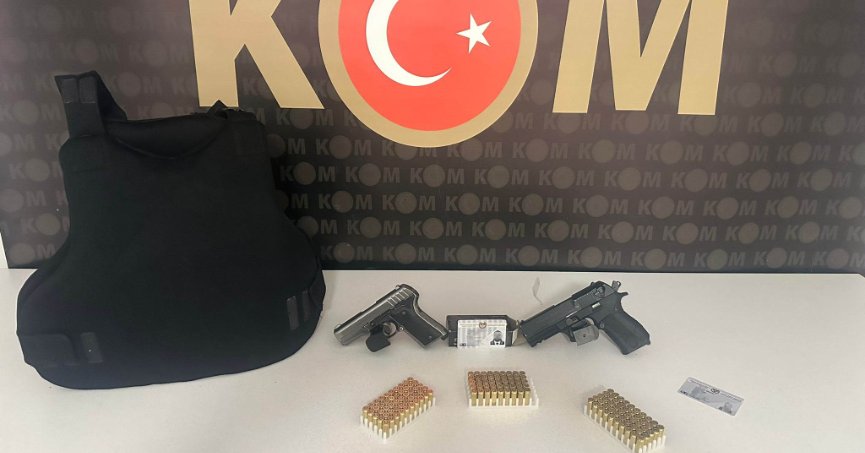 Firari hükümlü, sahte avukat kimliğiyle yakalandı