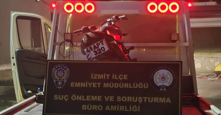 Trafikte tehlikeli şova 175 lira ceza