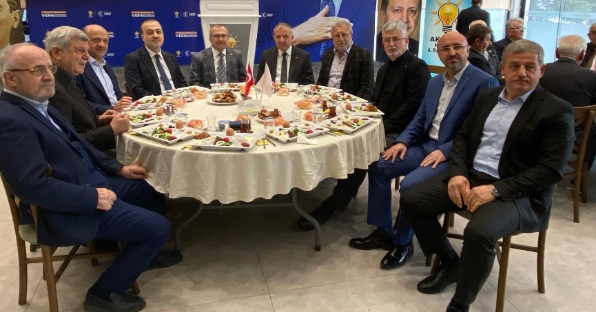 AK Parti Kocaeli istişarede buluştu