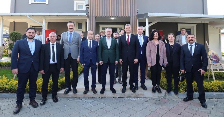 Saygınlar Kulübü Gölcük’te açıldı