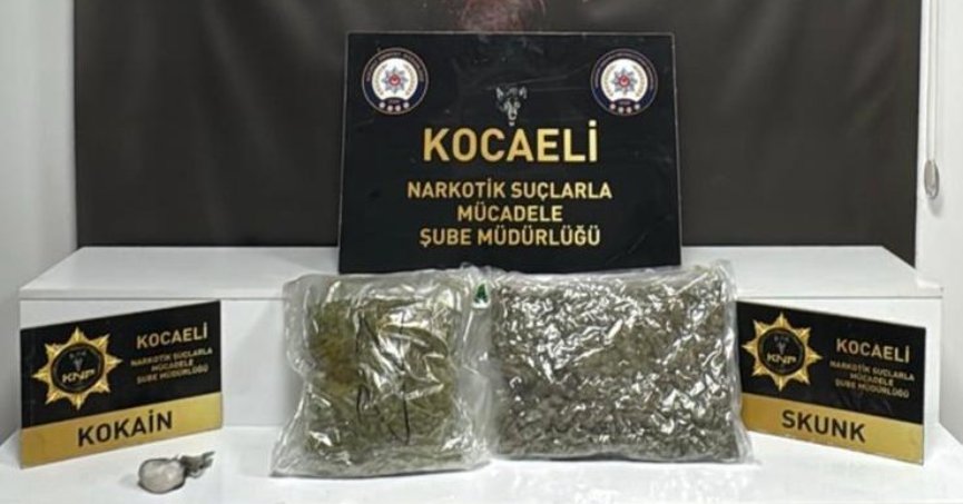 Araçta 2 kilo uyuşturucu ele geçirildi
