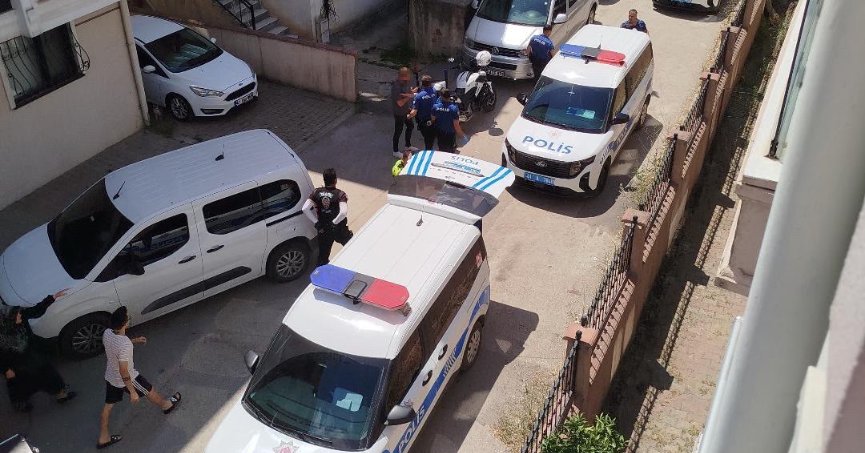 Başından vurulmuş halde bulunan genç kız öldü